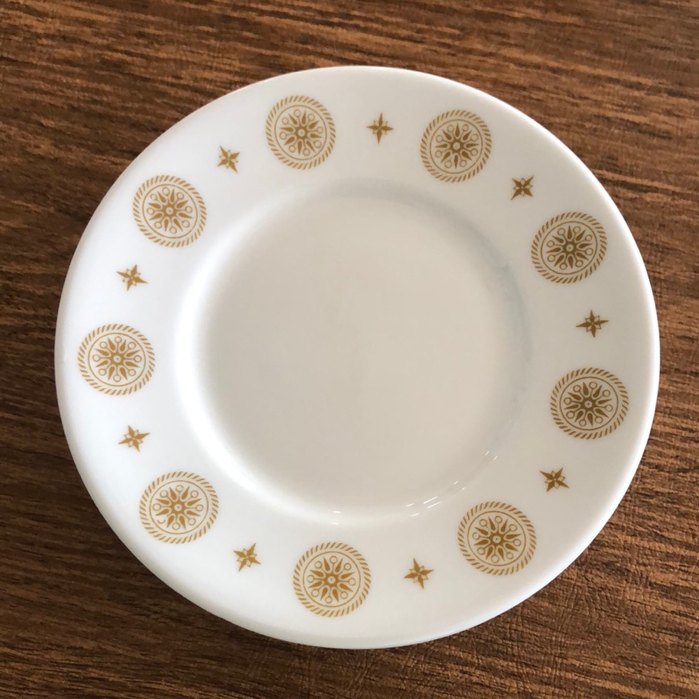 SHENANGO VINTAGE GOLD MEDALLION ATOMIC CHINA / 6” Bread plate Set of 7
